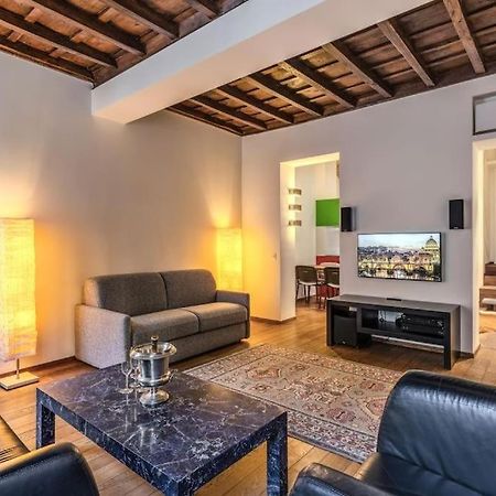 Appartamento Domus Mondrian Luxury House Roma Esterno foto