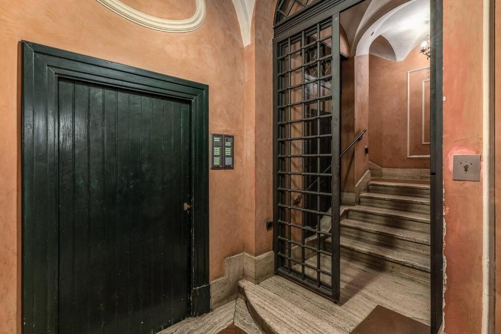 Appartamento Domus Mondrian Luxury House Roma Esterno foto